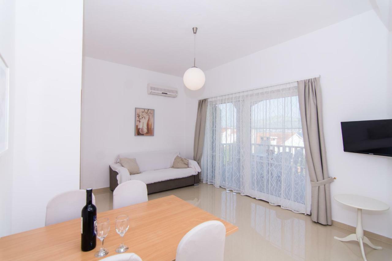 Apartmani Juric トロギール エクステリア 写真