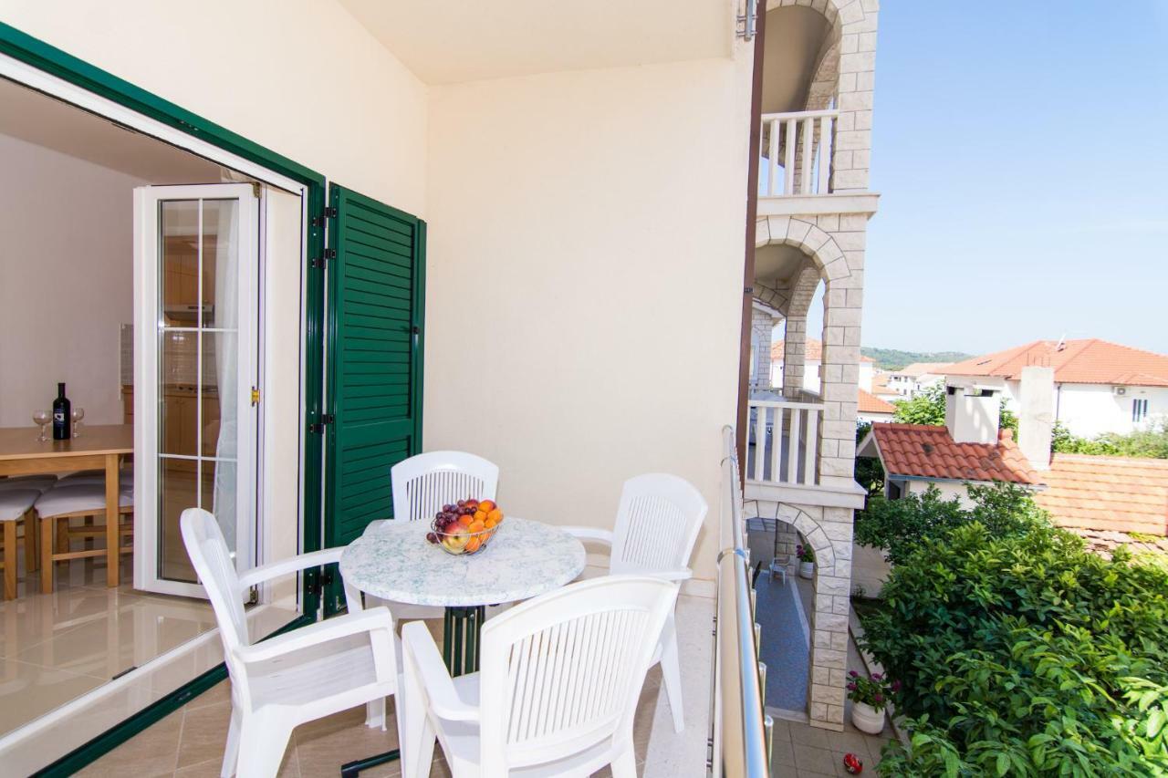Apartmani Juric トロギール エクステリア 写真