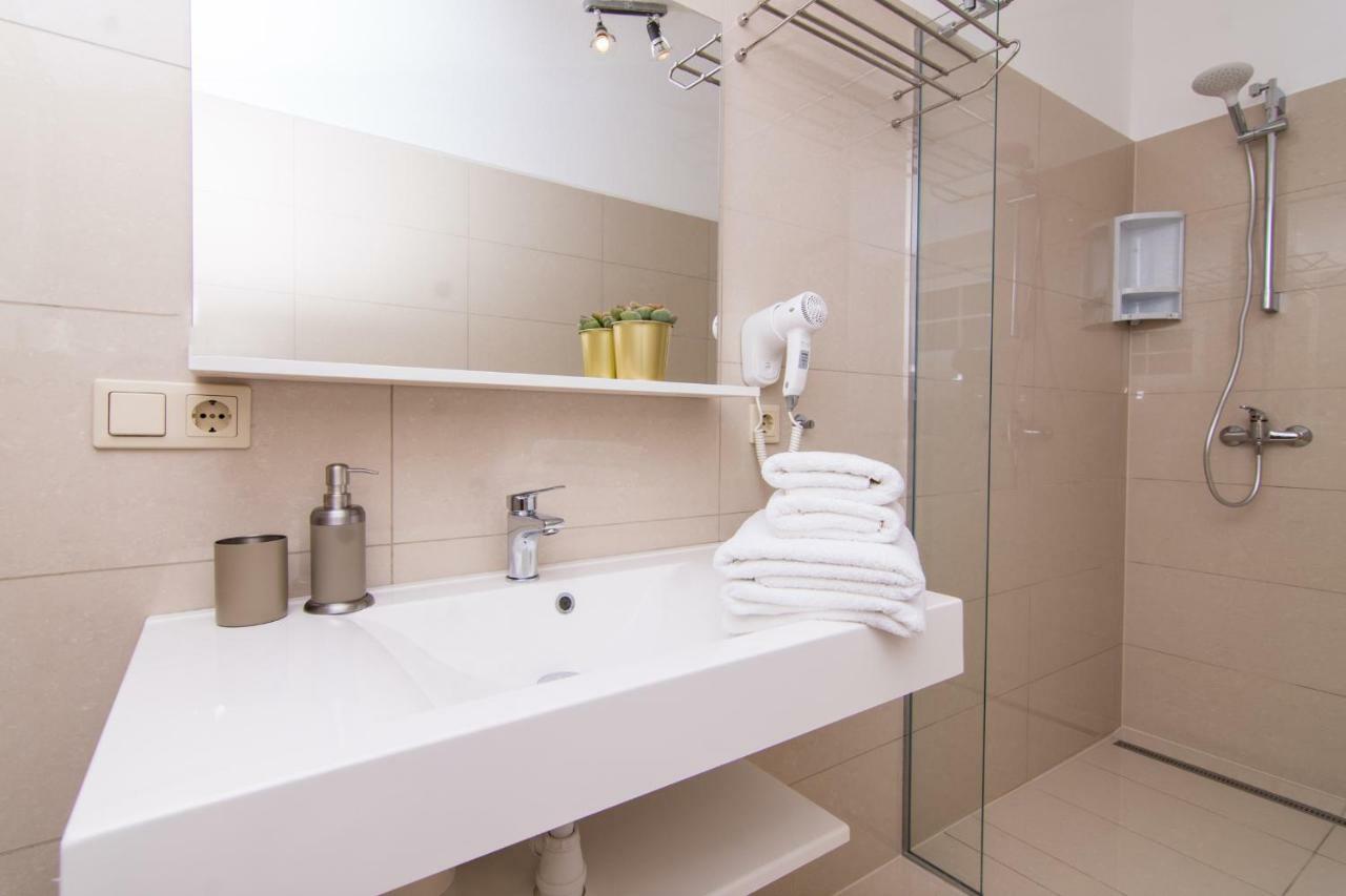 Apartmani Juric トロギール エクステリア 写真