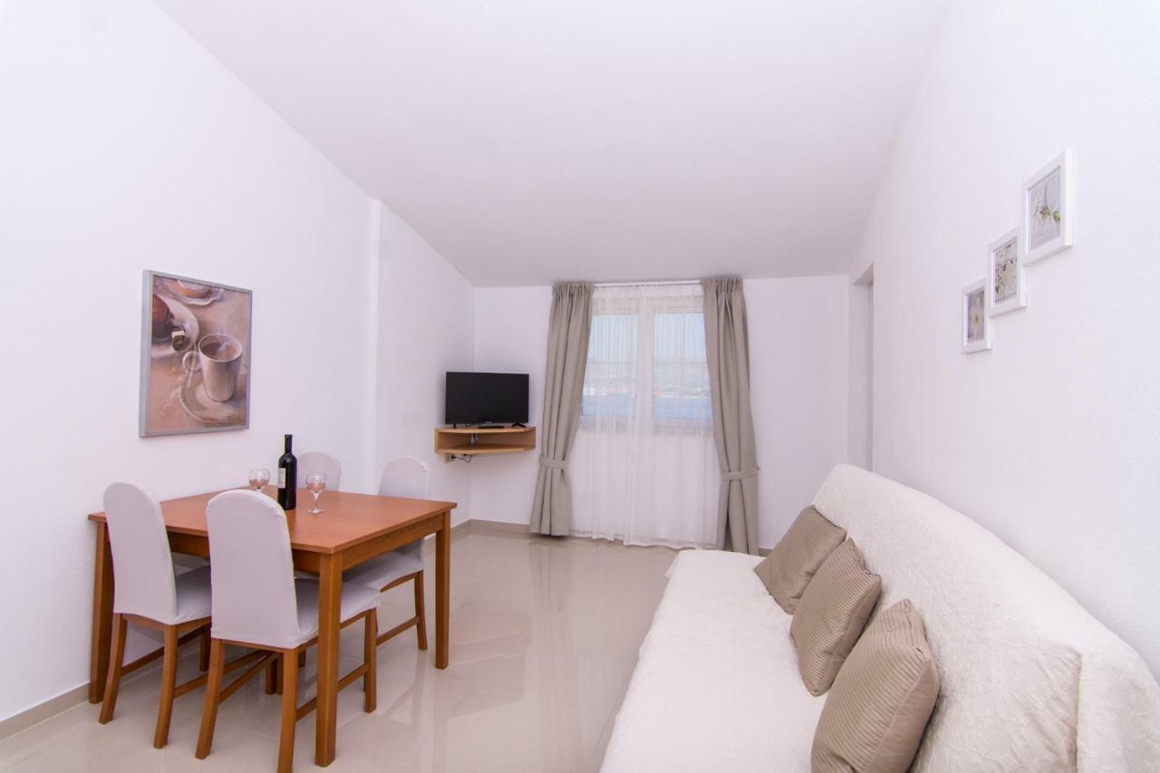 Apartmani Juric トロギール エクステリア 写真