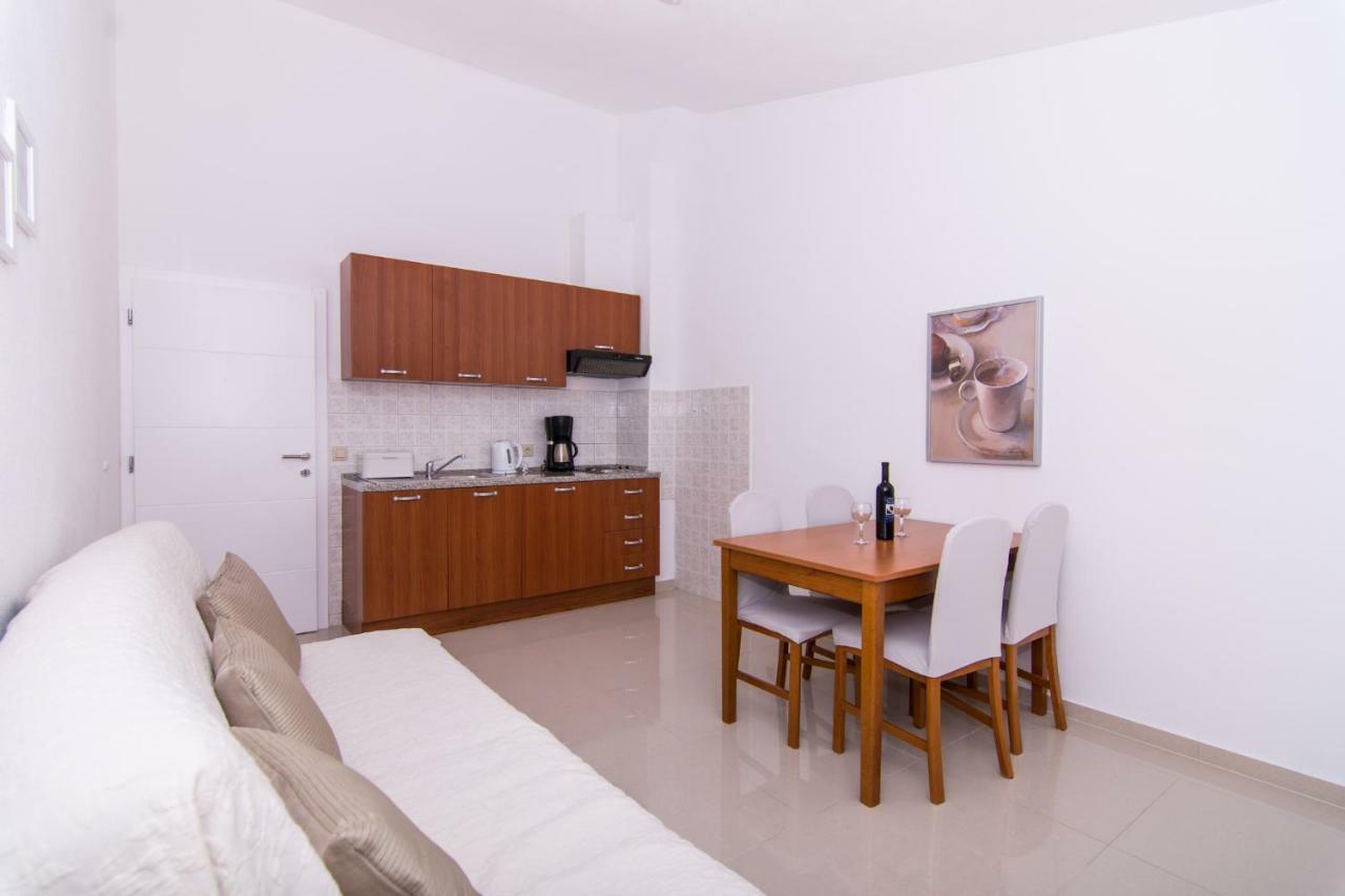 Apartmani Juric トロギール エクステリア 写真