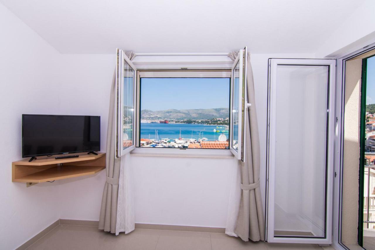 Apartmani Juric トロギール エクステリア 写真