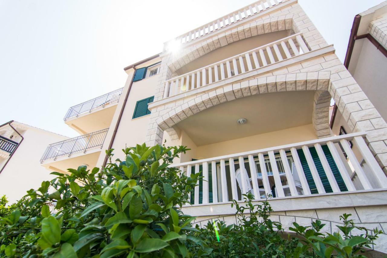 Apartmani Juric トロギール エクステリア 写真