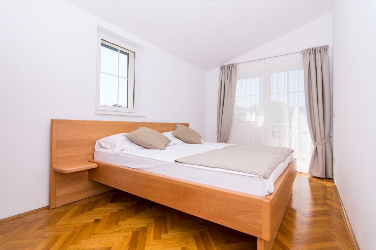 Apartmani Juric トロギール エクステリア 写真