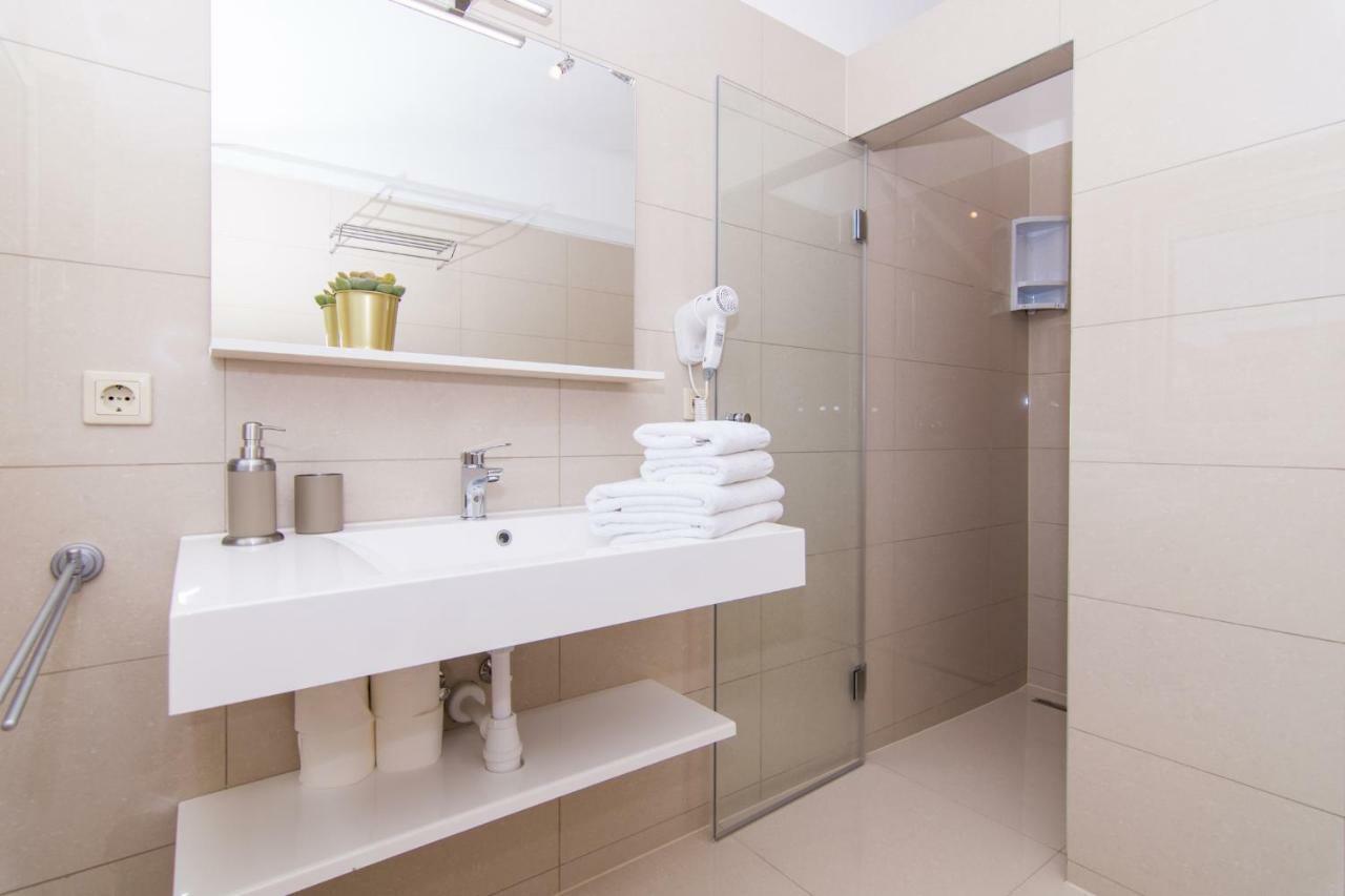 Apartmani Juric トロギール エクステリア 写真